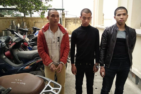 Lợi dụng sơ hở, trộm cắp 15 chiếc xe máy tại khu dân cư