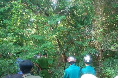 "Yêu râu xanh" ra đầu thú sau khi cưỡng bức thiếu nữ