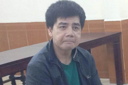 Hà "pê đê" lĩnh án vì dẫn dắt cho "chân dài" bán dâm