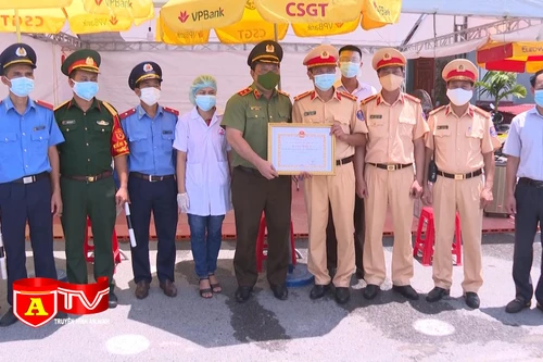 Giám đốc CATP kiểm tra công tác phòng, chống dịch Covid-19 trên địa bàn huyện Mỹ Đức