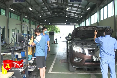 Trong những ngày giãn cách xã hội, xe ô tô có được đi đăng kiểm?