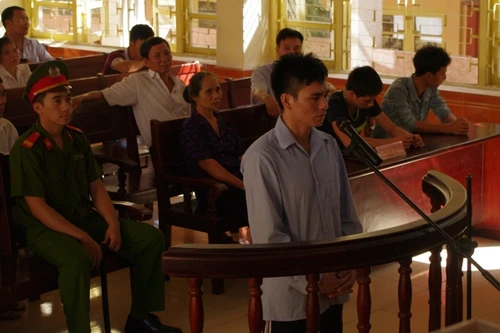 Có đủ căn cứ kết tội, Lý Nguyễn Chung bị tuyên phạt 12 năm tù giam