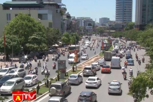 CSGT Thủ đô căng mình với trận địa mặt đường