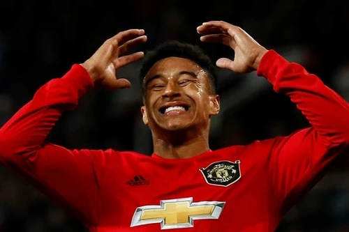[ẢNH] Lingard và Luiz là "trụ cột" ở đội hình tệ hại nhất Premier League 2019/20