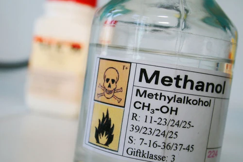 Kinh hoàng rượu chứa Methanol