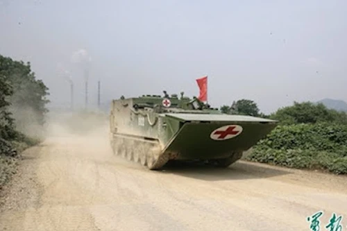 Trung Quốc phát triển xe cứu thương bọc thép mới