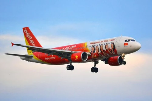 Phi công nghe nhầm huấn lệnh, máy bay vào nhầm đường lăn