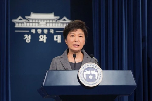 Tổng thống Hàn Quốc đề nghị công tố viên hoãn thẩm vấn