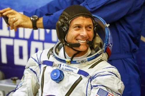 Bỏ phiếu bầu Tổng thống Mỹ từ vũ trụ xa xôi