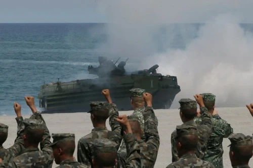 Hải quân đánh bộ Mỹ lựa chọn xe chiến đấu đổ bộ mới