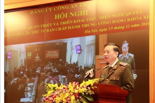 Quyết tâm lớn triển khai thực hiện Nghị quyết Hội nghị lần thứ tư BCH Trung ương Đảng khóa XII