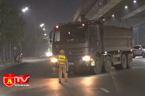 Xe quá khổ, quá tải gia tăng vi phạm dịp cuối năm