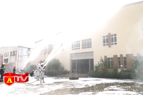 Diễn tập phương án PCCC tại Cụm công nghiệp Bắc Vân Đình