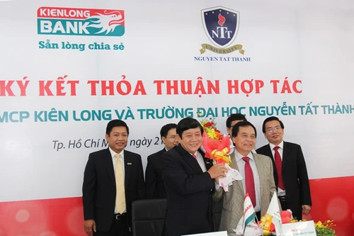 Ngân hàng “bắt tay” trường đại học đào tạo nguồn nhân lực