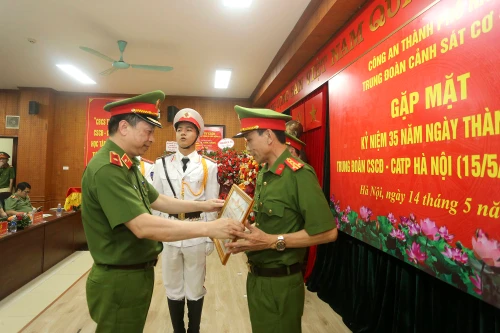 Xứng danh 'quả đấm thép' của Công an Thủ đô Anh hùng