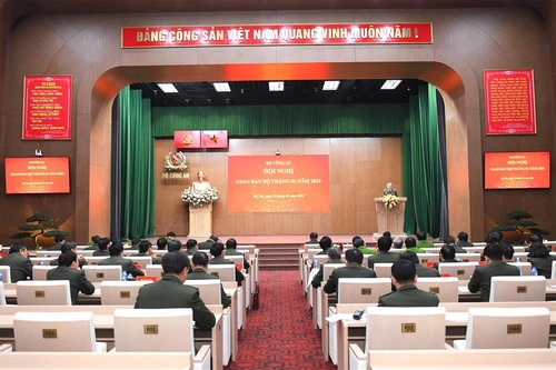 Quyết tâm hoàn thành tốt nhiệm vụ đảm bảo tuyệt đối an toàn dịp Tết Nguyên đán Giáp Thìn 2024