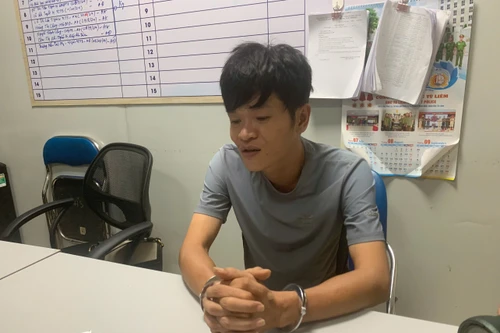 Hà Nội: Người đàn ông U40 dùng chiêu lạ cướp giật tài sản