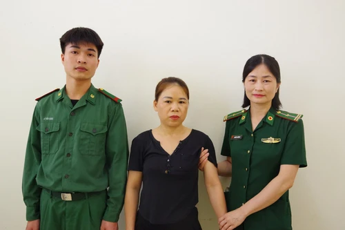 Người đàn bà với "chiêu bài" tuyển người "việc nhẹ, lương cao"