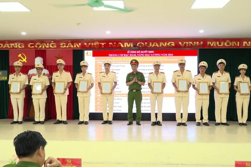 Ghi nhận sự phấn đấu, rèn luyện trong quá trình công tác