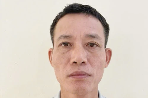 Chiếm đoạt 450 triệu đồng với hứa hẹn 'chạy' vào lực lượng vũ trang