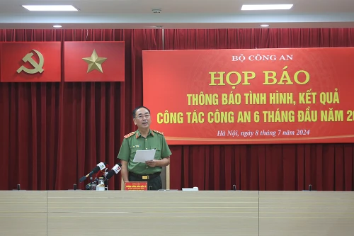 Hoàn thành xuất sắc nhiệm vụ bảo đảm an ninh trật tự, giữ vững môi trường hòa bình, ổn định và phát triển