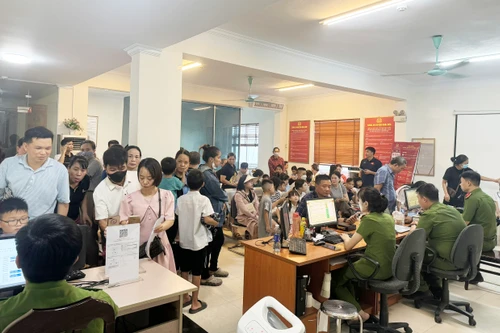 Tăng tốc thu nhận hồ sơ cấp thẻ Căn cước cho nhân dân