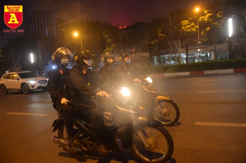 Cảnh sát đặc nhiệm Hà Nội tuần tra đêm triển khai cao điểm phòng chống tội phạm