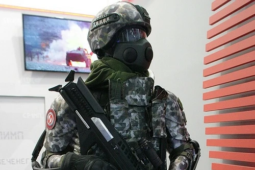 Binh lính Nga được tăng sức mạnh bằng xương trợ lực "Exoskeleton"