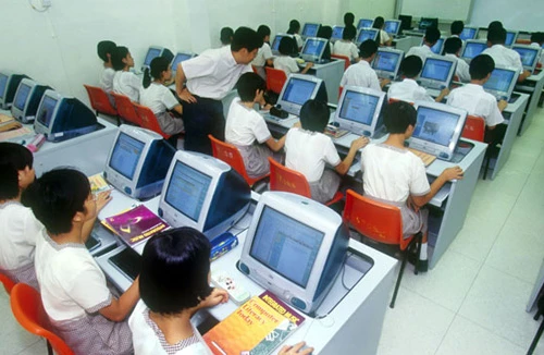 Dồn dập tấn công mạng internet