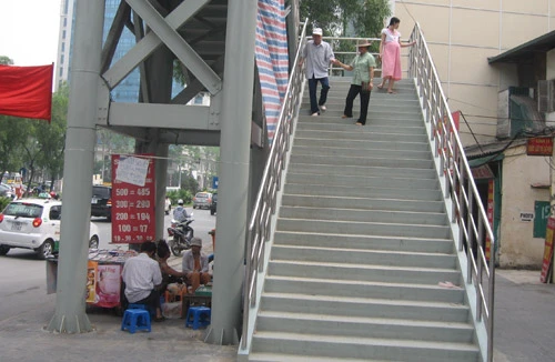 Quy định có, trách nhiệm chưa