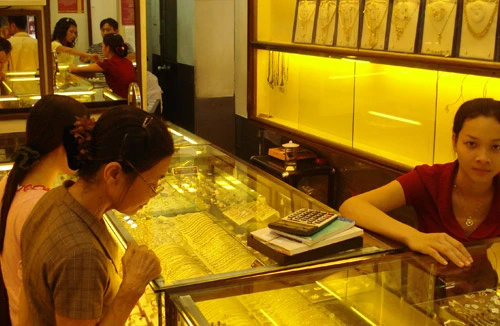 Giá vàng lên 39,44 triệu đồng/lượng