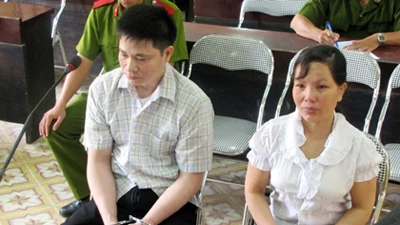 Anh rể, em vợ cùng buôn bán trẻ sơ sinh