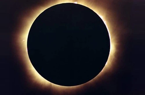 Đón xem nguyệt thực toàn phần dài nhất thế kỷ