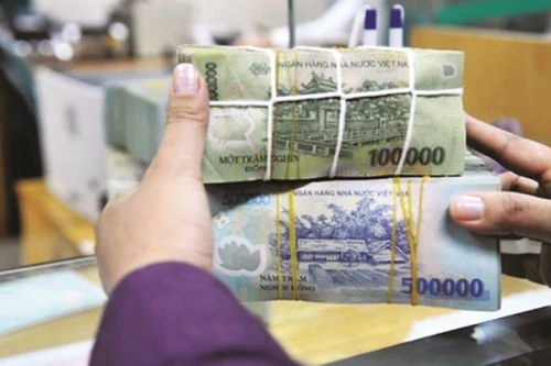 Lại sửa đổi Thông tư 36: Giãn lộ trình giảm tỷ lệ vốn ngắn hạn cho vay trung, dài hạn