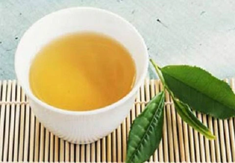 Vì sao nên uống trà hàng ngày?