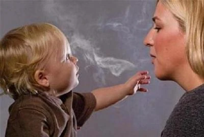 Phơi nhiễm khói thuốc làm tăng nguy cơ mất thính lực
