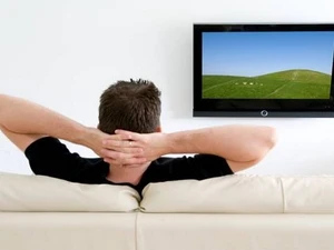 Xem tivi quá nhiều làm giảm số lượng tinh trùng