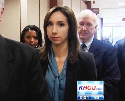 Cô giáo quan hệ đồng tính với nữ sinh 17 tuổi