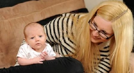 Tưởng bị đau dạ dày hóa ra là mang thai sắp đẻ