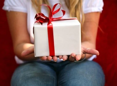 Gợi ý quà valentine ý nghĩa tặng chàng