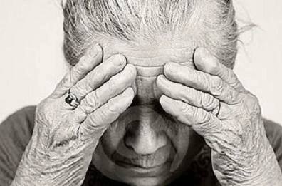 Gã thanh niên 25 tuổi đốn mạt cưỡng bức bà già lục tuần