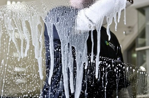 Người phụ nữ cứ mộng du là dọn sạch nhà cửa