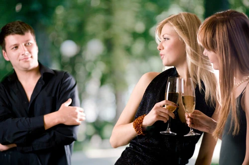 7 cách cắt đuôi "vệ tinh" khéo léo