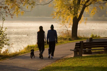 Đi bộ hằng ngày giảm nguy cơ ung thư vú