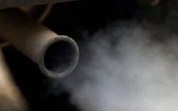 Khói xe làm tăng nguy cơ sinh con mắc dị tật bẩm sinh nguy hiểm