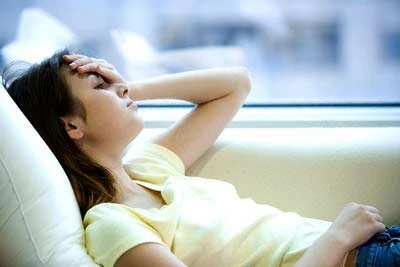 Mẹo giúp teen “đánh bay” cơn đau đầu