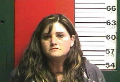 Cô giáo thoát án tù hiếp dâm nhờ kết hôn với chính nạn nhân