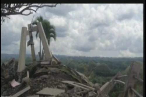 Phillippines tái thiết sau động đất