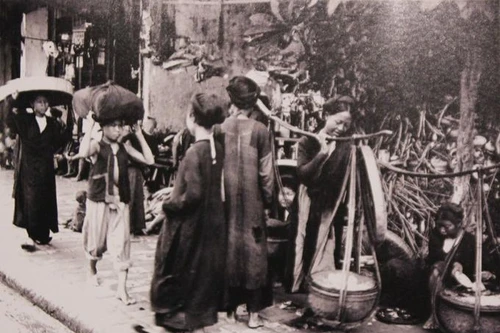 Những món quà đêm xa xưa của phố cổ Hà Nội 