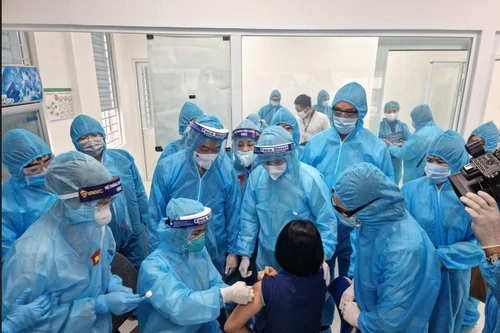 Bao phủ vaccine phòng Covid-19 để tăng tỷ lệ miễn dịch, ngăn chặn đại dịch bùng phát